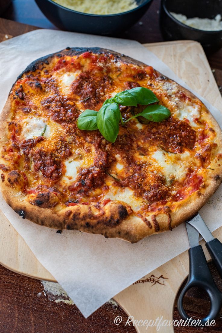 Pizza Bolognaise